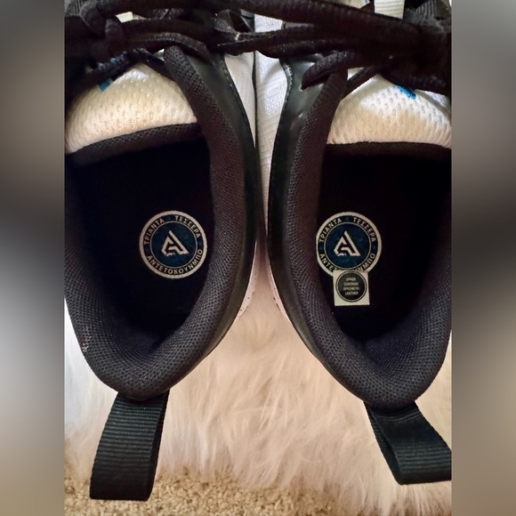 NWOT/NWOB Nike Freak 5, size 6.5 - Picture 8 of 9